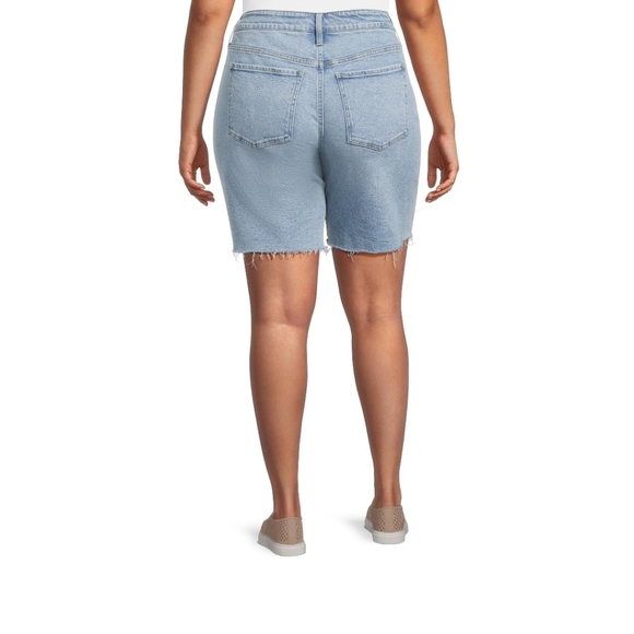 Terra & Sky Women's Plus Size Destructed Bermuda Shorts~Size 22W~NWT~ - Picture 3 of 5